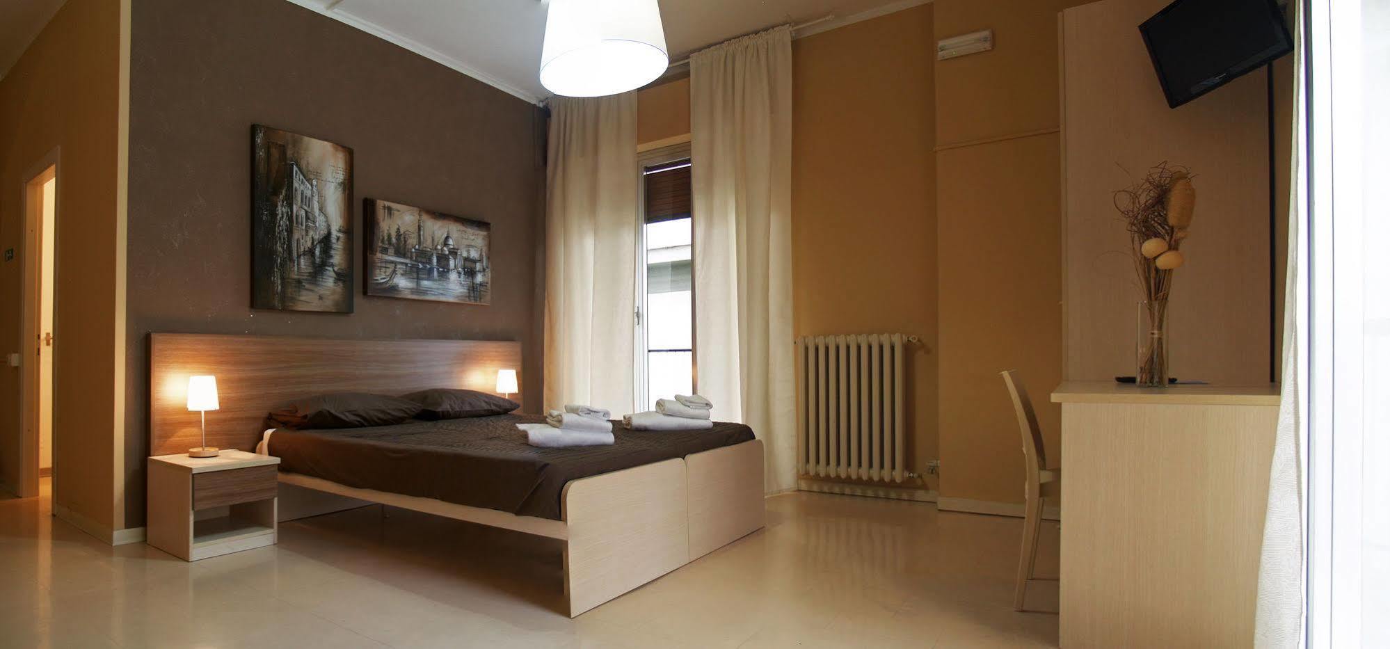 B&B Cameracaffe Centro Arezzo Exterior photo