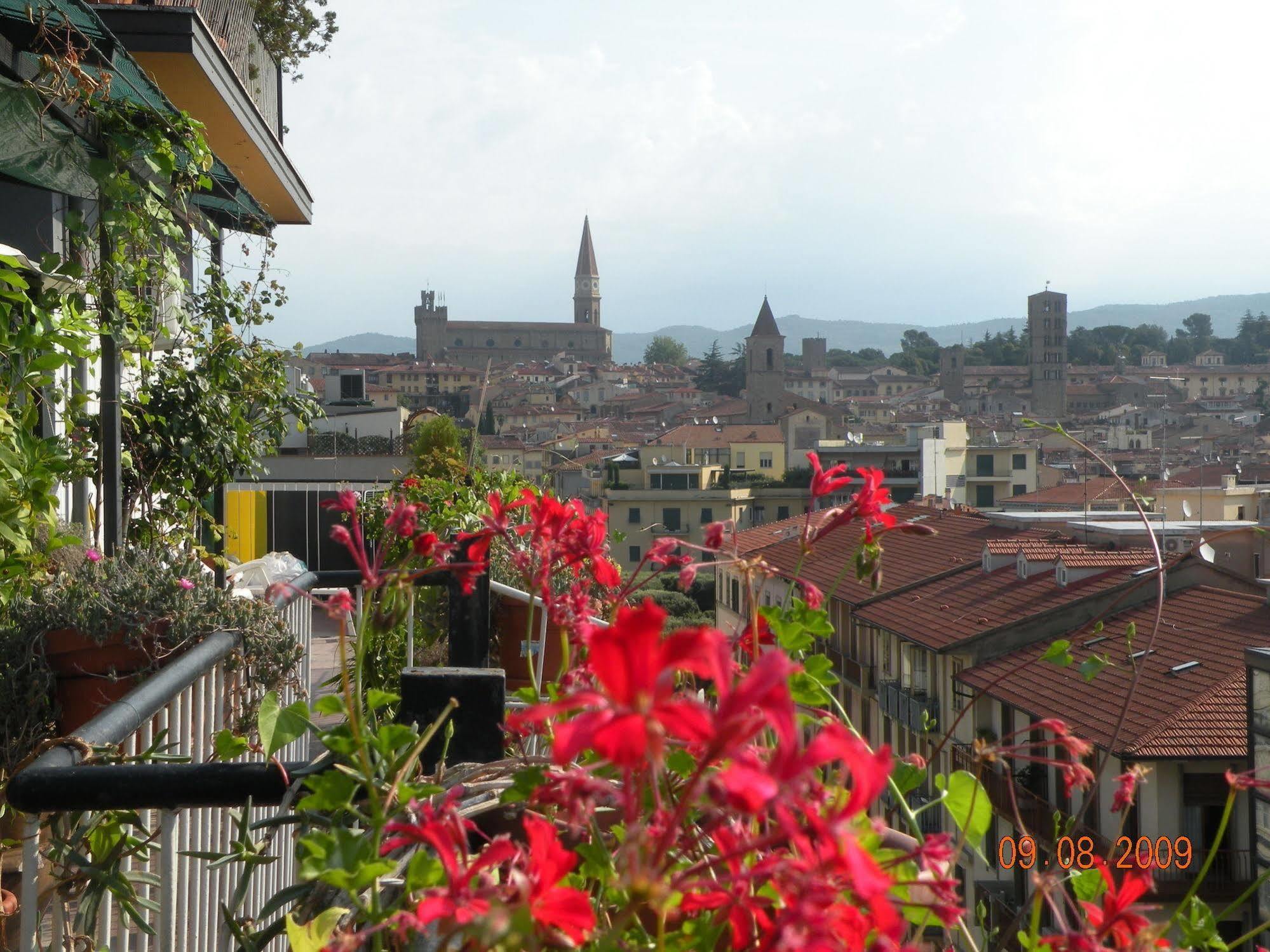 B&B Cameracaffe Centro Arezzo Exterior photo